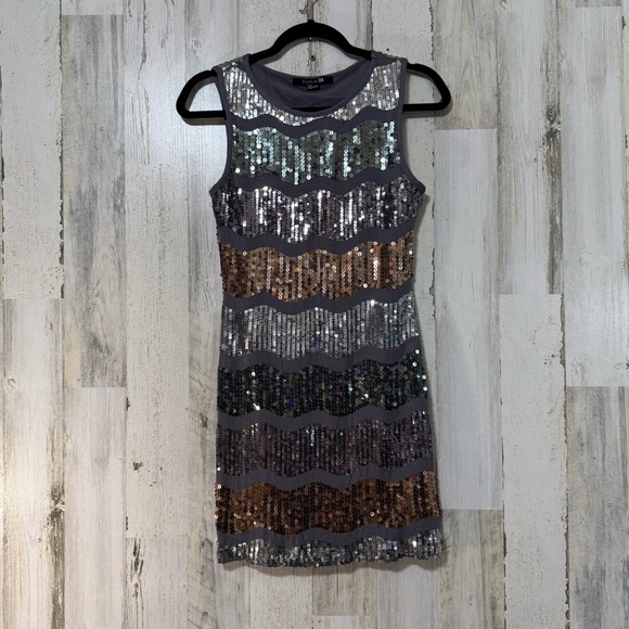 Forever 21 Sequin Wave Mini Dress in Silver, Gold, and Brown - Picture 4 of 11